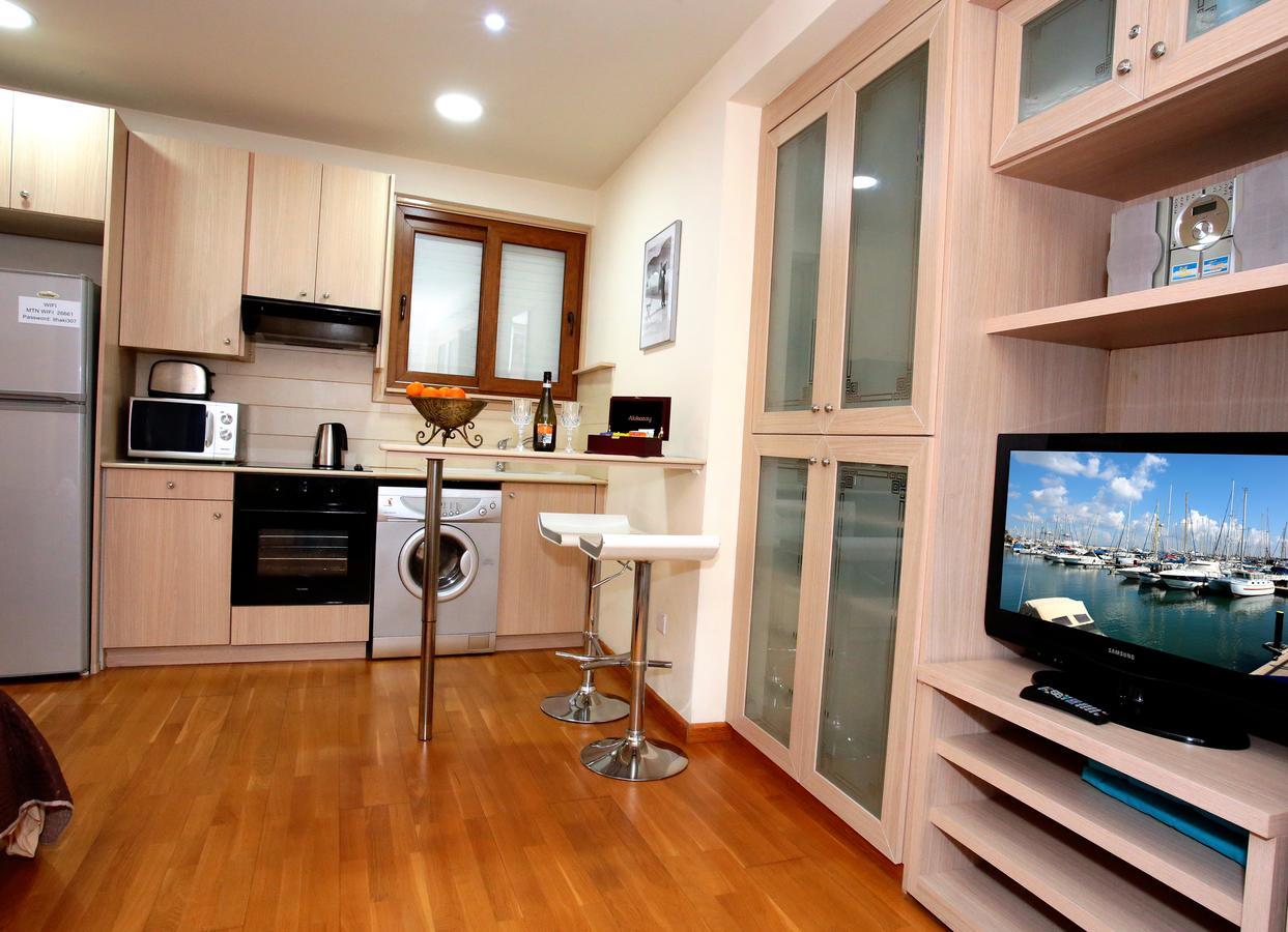 Ithaki Phinikoudes Apartment 307 Larnaca Exteriér fotografie